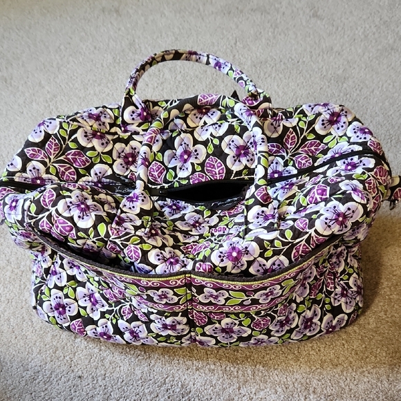 Purple and Green Travel Bag with Floral Design - Picture 4 of 9